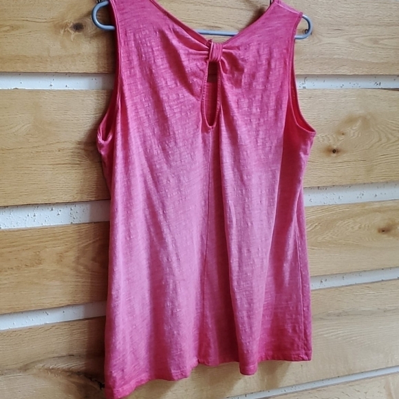 Last Chance CHARLIE B Peephole Tied Back Sleeveless Sz. XL Pink T-shirt - Picture 3 of 5